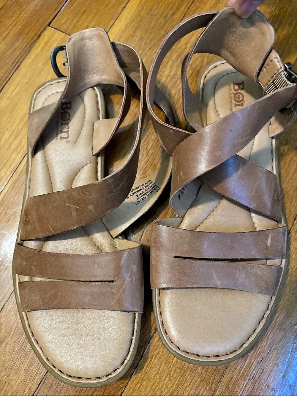 Born Women's Leather Strappy Chestnut Sandals US Women 7M. Great Used Condition
